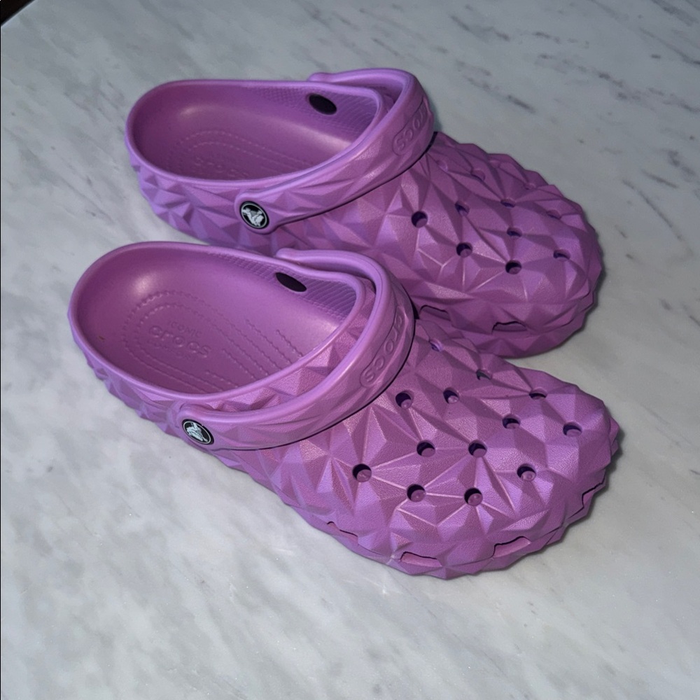 CROCS Women's Purple Textured